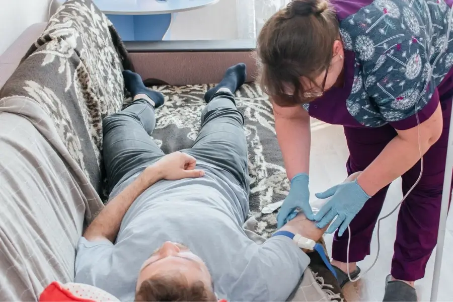 Срочный вывод из запоя в Лесном: быстро, недорого
